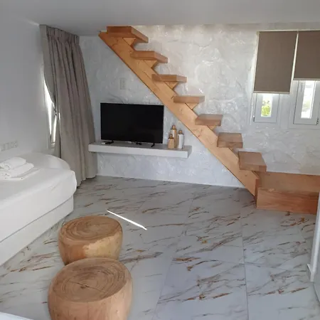 Apartahotel Pyrgos