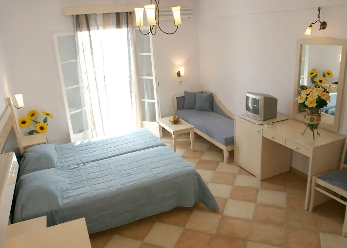 Апарт-отель Pyrgos