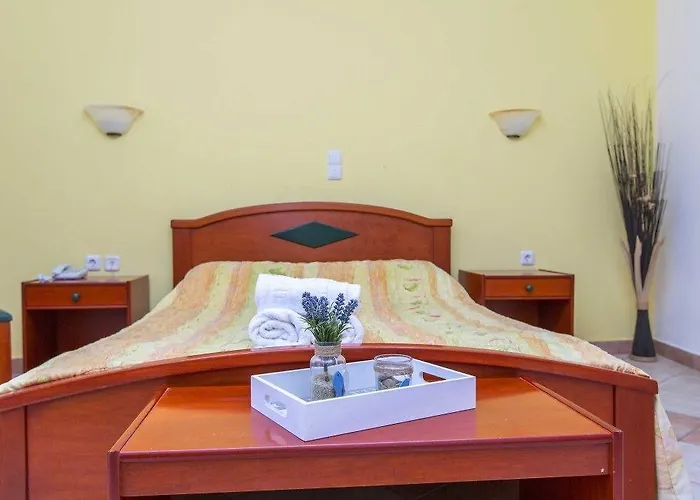 Aparthotel Pyrgos 3*